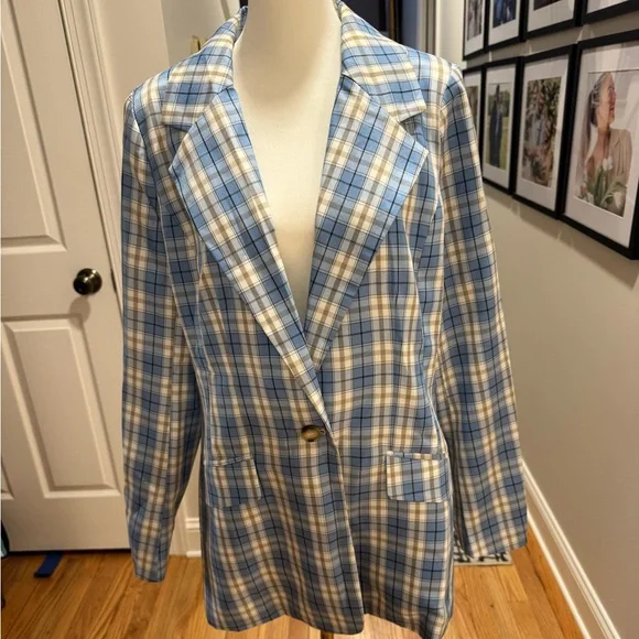 Blue Plaid Women's Blazer - Picture 3 of 7